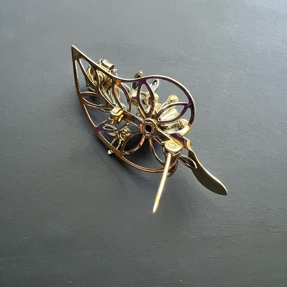 Vintage Gold Tone Brooch with Pink Rhinestones - Picture 3 of 7
